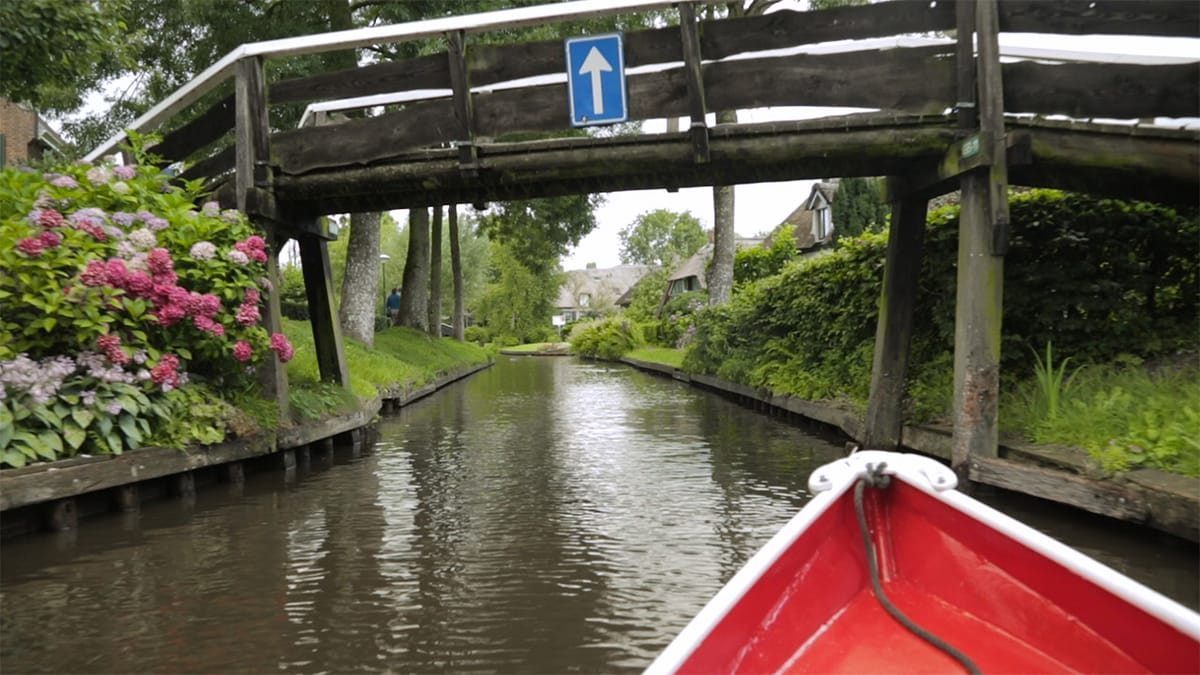 Giethoorn: The Venice Of The North Post feature image